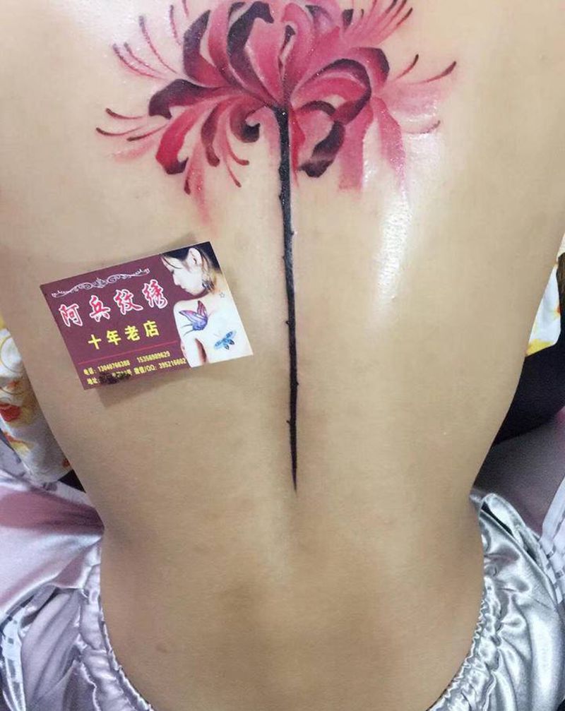 彼岸花纹身图片_背部纹身图案