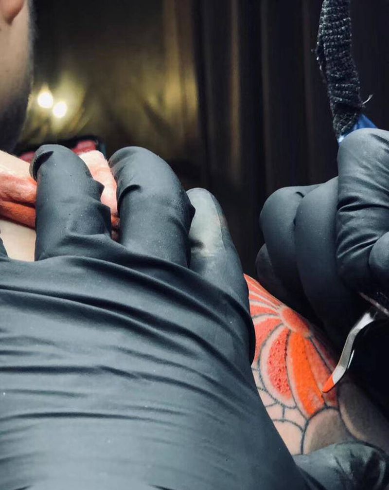 菊花蛇花臂纹身图片_肩部手臂老传统圆叁派纹身图案