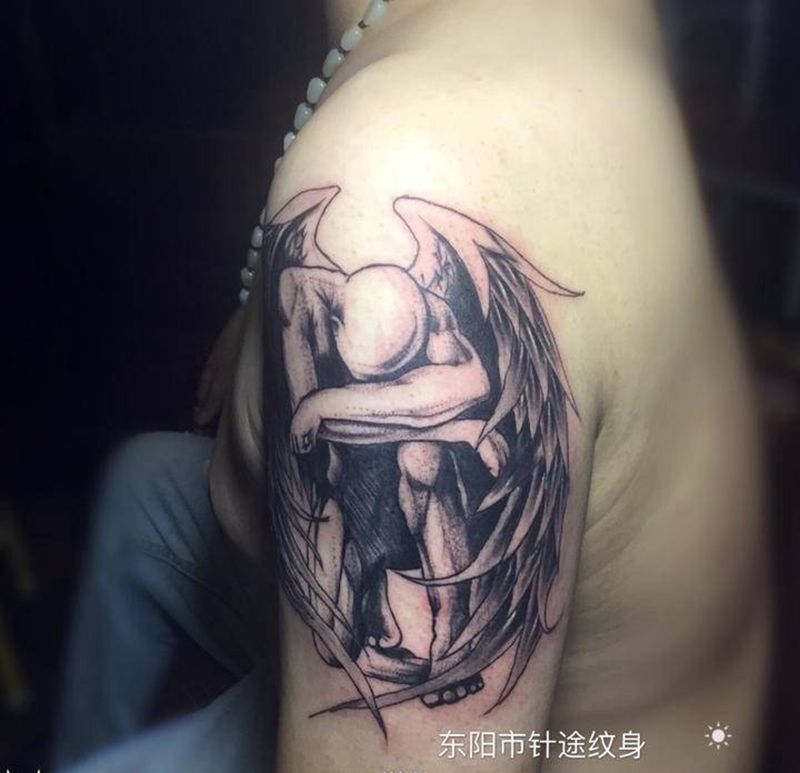 天使纹身图片_手臂老传统纹身图案