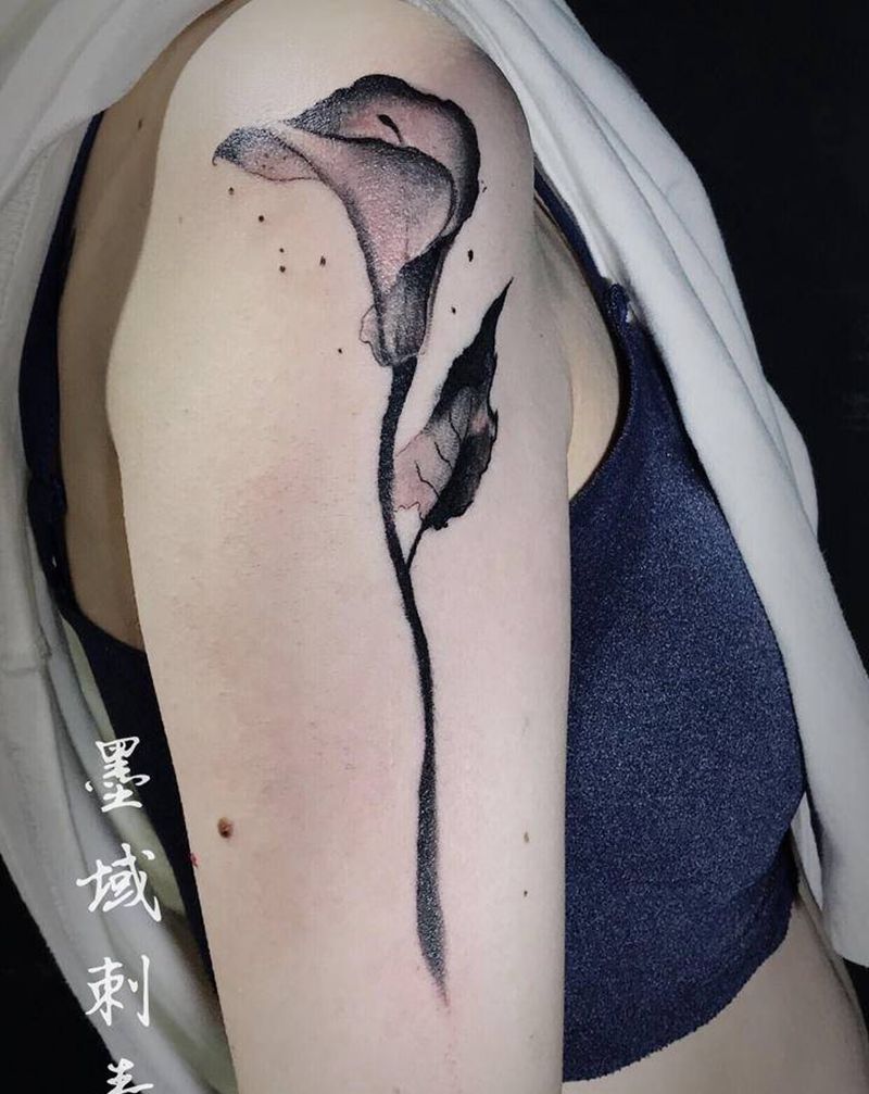 水墨花纹身图片_手臂纹身图案