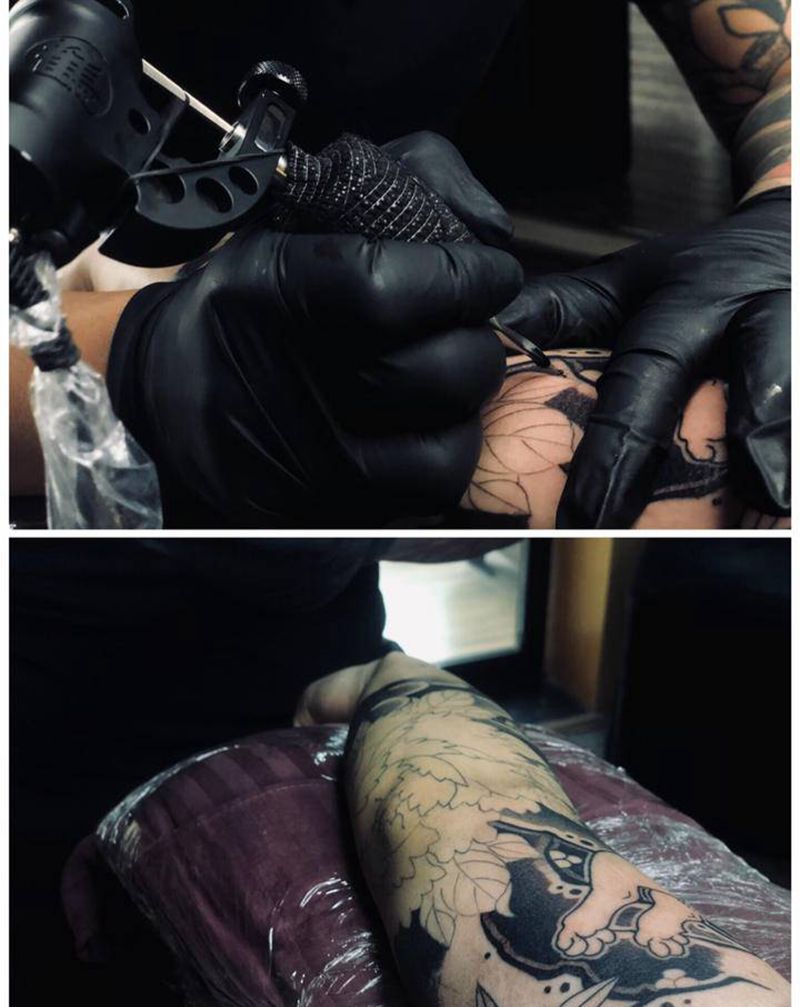 兔子牡丹七分袖纹身图片_手臂老传统兔子 牡丹纹身图案