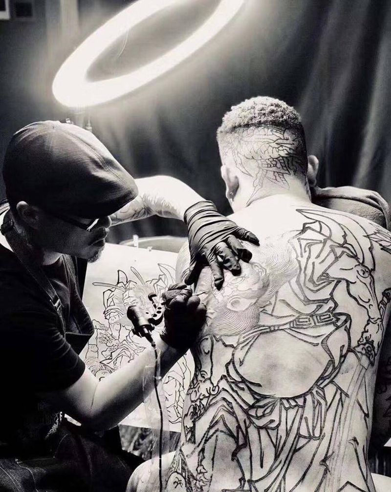 钟馗满背—唐龍毛毛纹身图片_背部老传统钟馗纹身图案