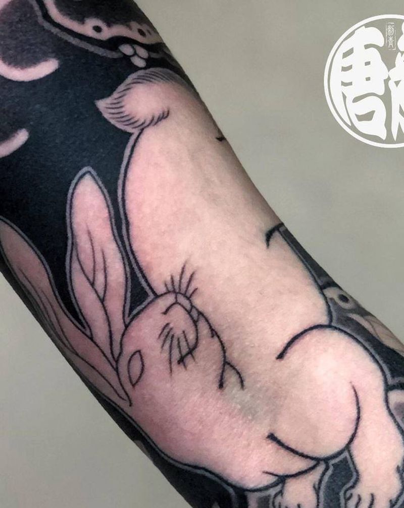 毛毛老师作品之细节图纹身图片_手臂老传统兔子纹身图案