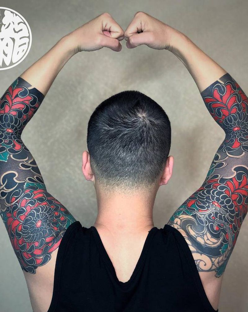 老传统双菊花花臂•唐龍毛毛纹身图片_手臂老传统菊花纹身图案