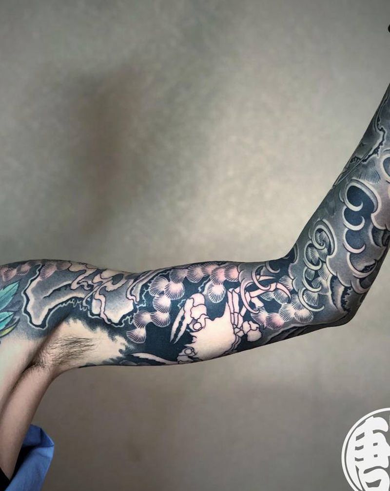 海洋题材•唐龍毛毛纹身图片_手臂老传统章鱼纹身图案