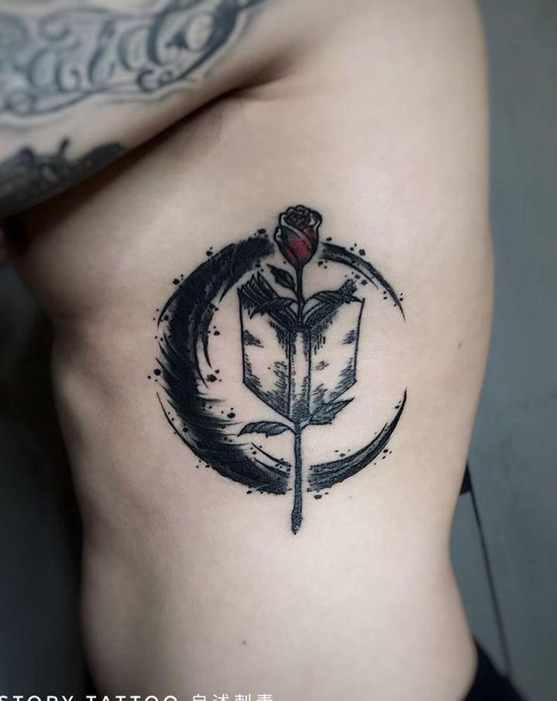 暗月 书与玫瑰纹身图片_腰部腹部暗黑纹身图案