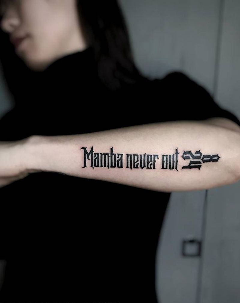 纪念科比纹身图片_手臂纹身图案