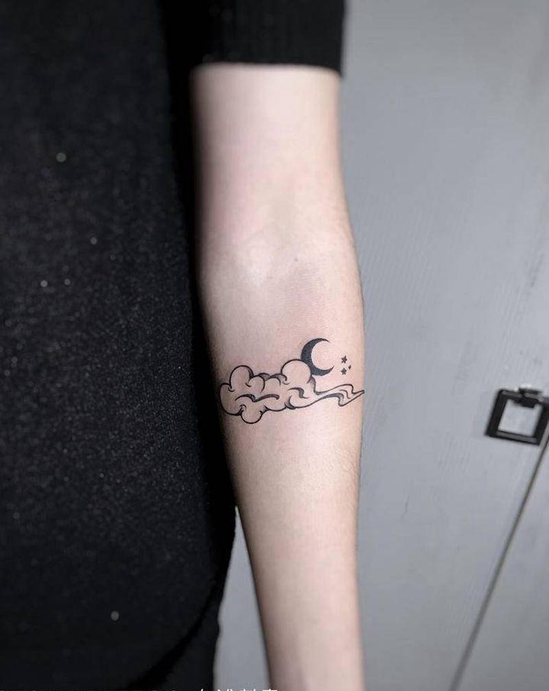 云月纹身图片_手臂图腾纹身图案