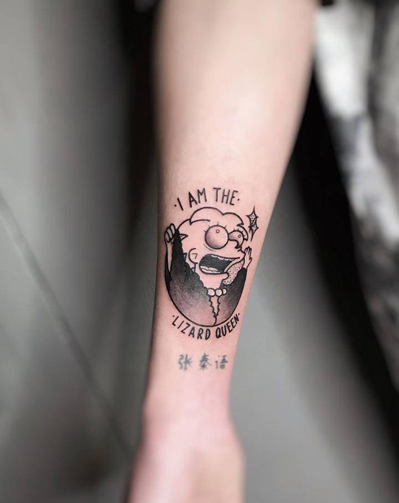 辛普森纹身图片_手臂Old School纹身图案