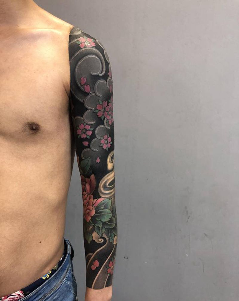 黑臂拯救完成✅纹身图片_手臂手部老传统纹身图案