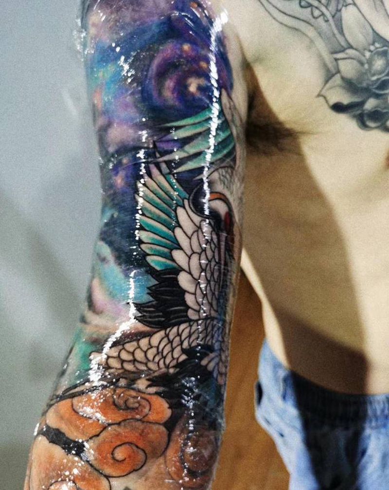 星空未完成待续纹身图片_手臂肩部水彩纹身图案