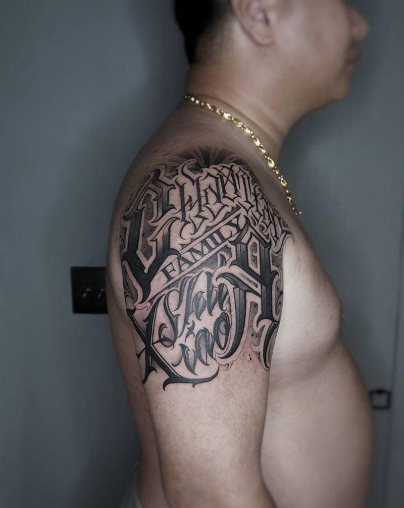 花体字纹身图片_手臂花体字纹身图案