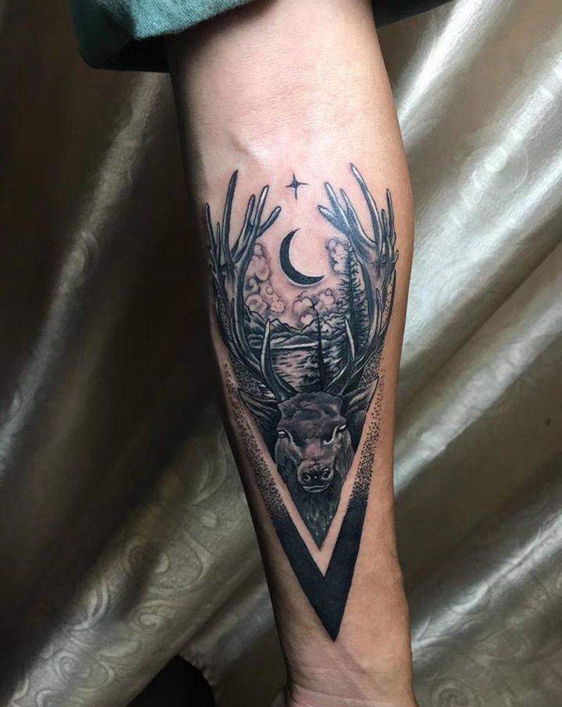 鹿纹身图片_手部纹身图案