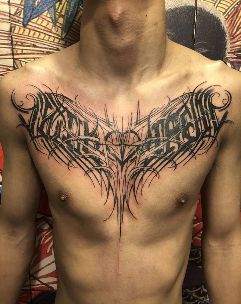 花胸纹身图片_胸部花体字暗黑花体花胸花体字纹身图案