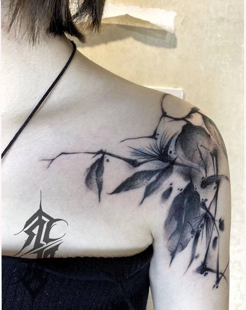 水墨纹身图片_肩部水墨纹身图案