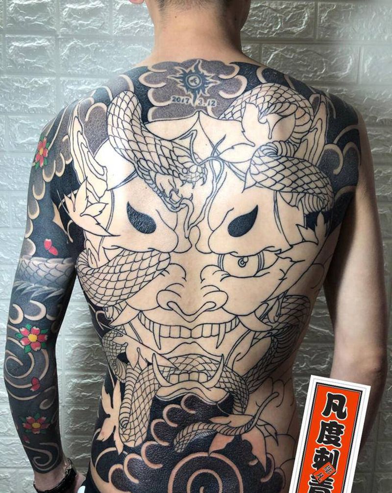 般若与蛇满背纹身图片_背部老传统般若蛇满背纹身图案