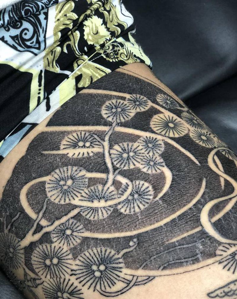 风纹身图片_腿部老传统松树惠比寿风纹身图案