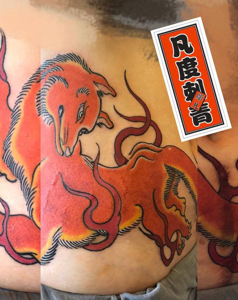 遮盖刨妇产妊辰纹纹身图片_腹部老传统狐狸遮盖疤痕纹身图案