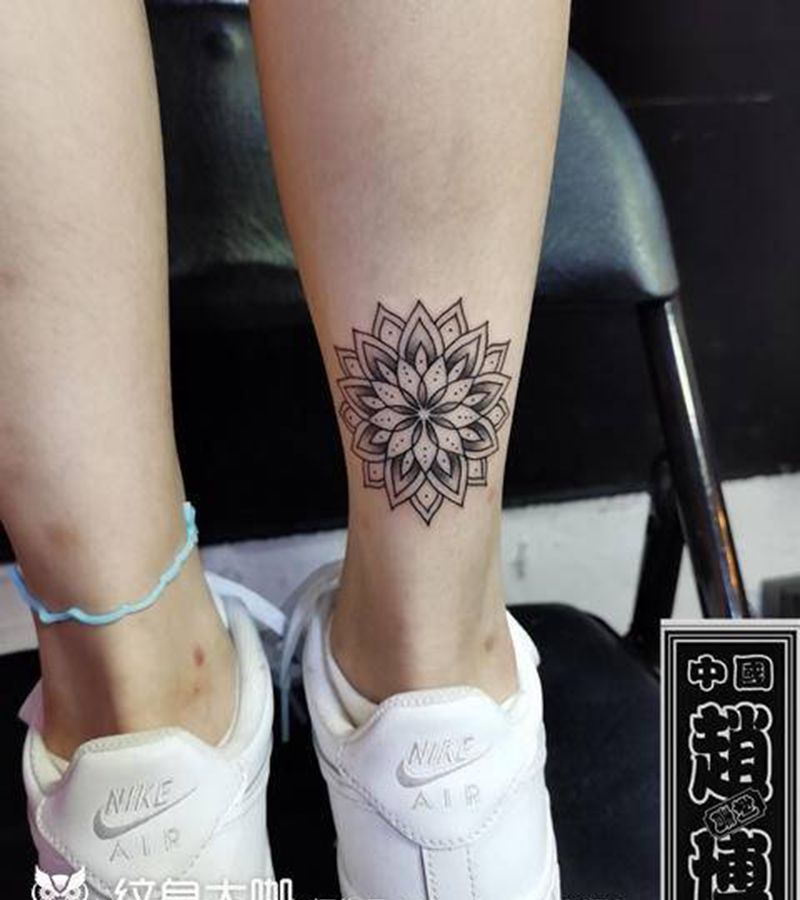 梵花纹身纹身图片_New School几何梵花纹身图案