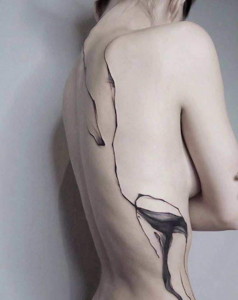 抽象水墨恢复后纹身图片_水墨纹身图案