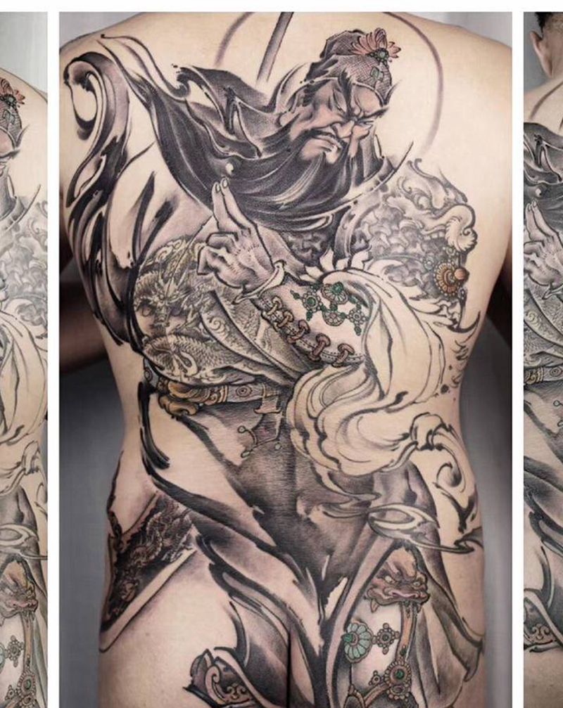 关公纹身图片_背部纹身图案