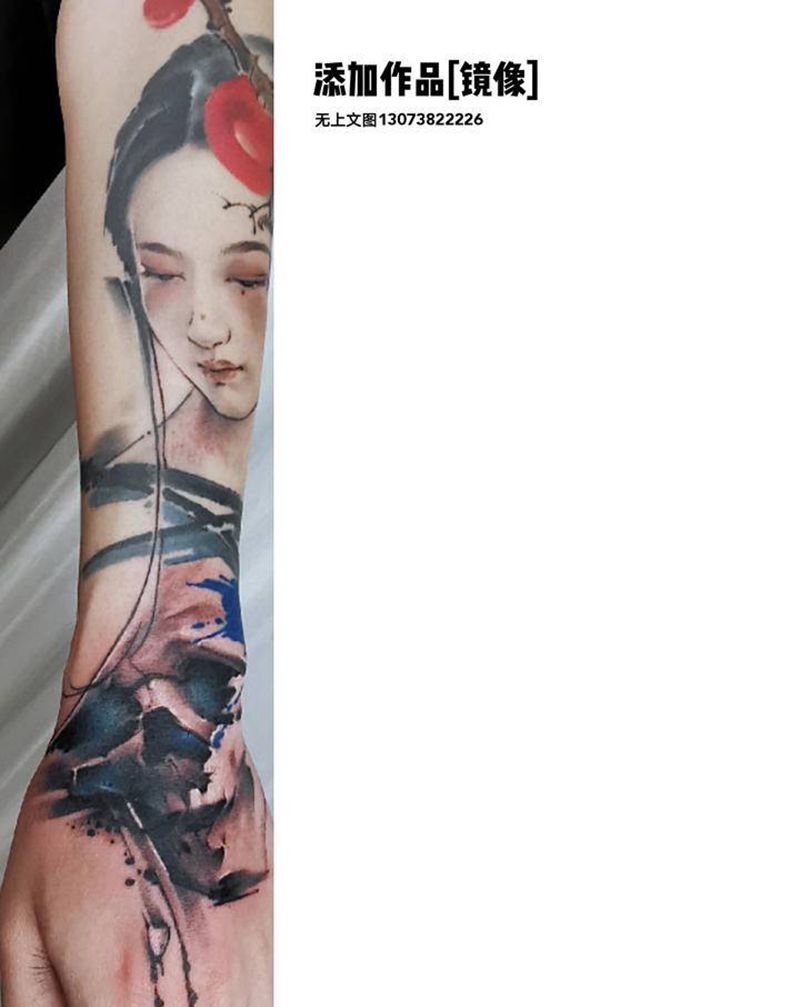 镜像纹身图片_手部水墨水彩纹身图案