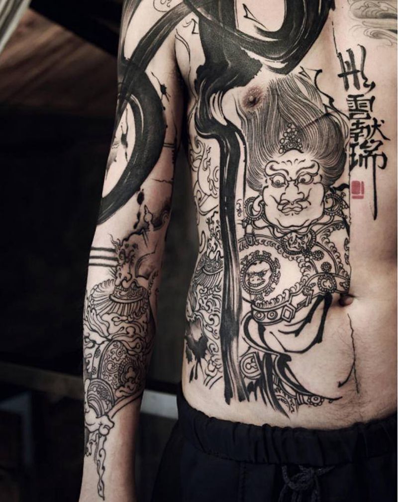 添加,修改纹身图片_胸部腹部纹身图案