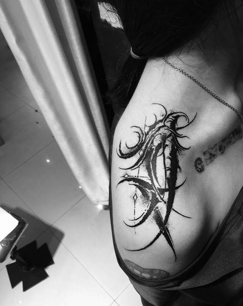 花体字母手绘作品F·A纹身图片_肩部花体字纹身图案