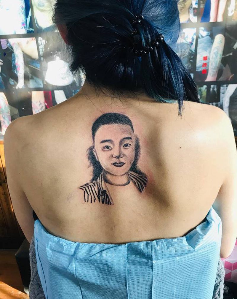 肖像纹身纹身图片_肩部纹身图案