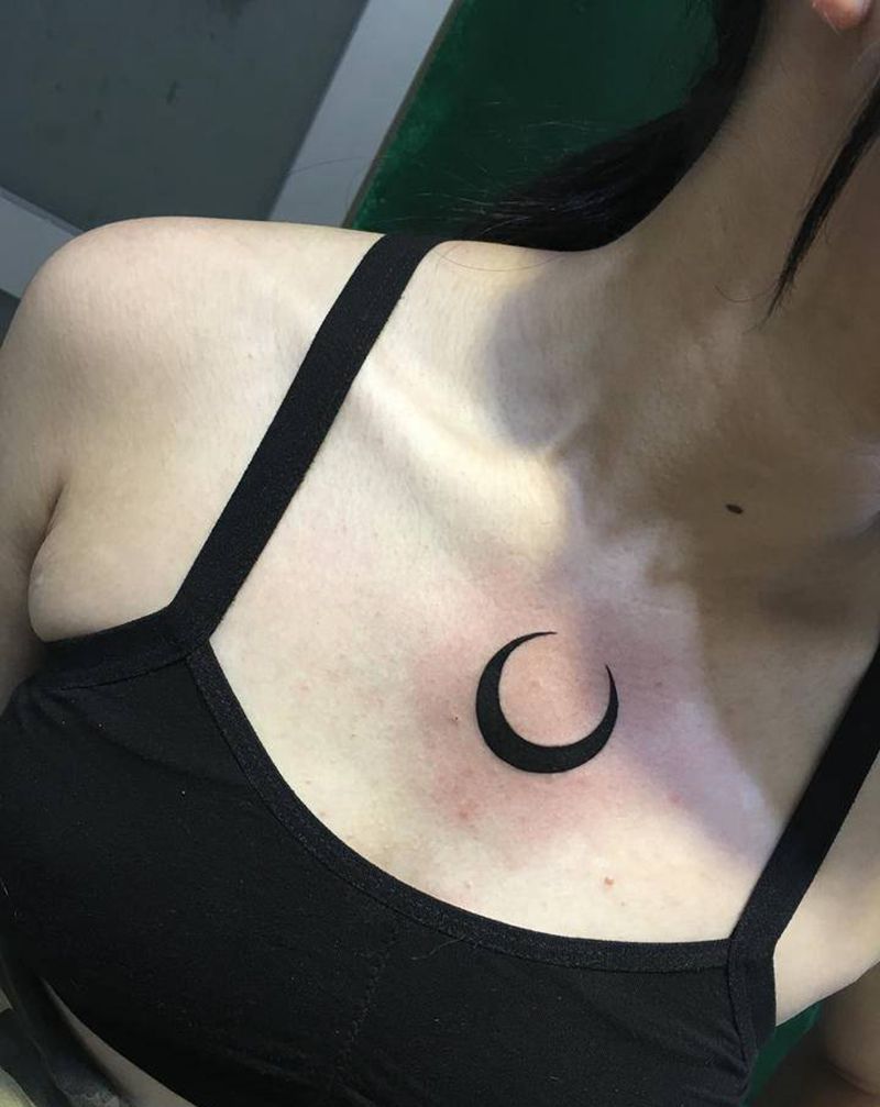 清新小图纹身纹身图片_胸部图腾清新小图纹身图案