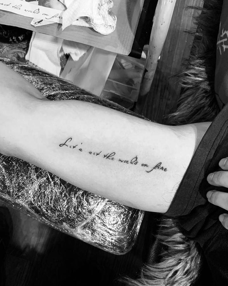 小图纹身图片_手部纹身图案