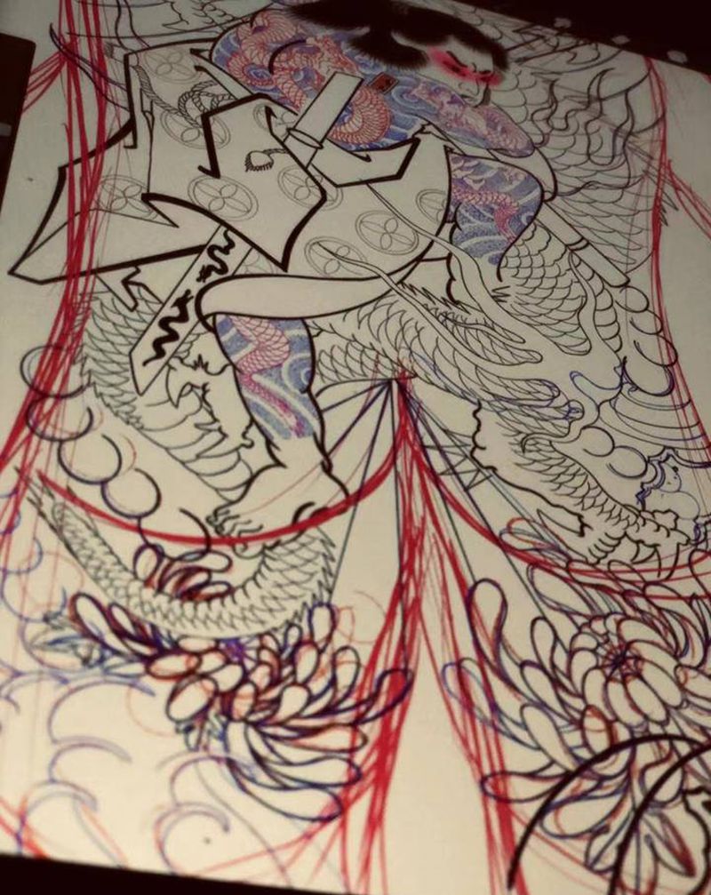 日常纹身图片_背部纹身图案