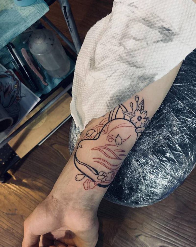 狐狸面具线条纹身图片_手部纹身图案