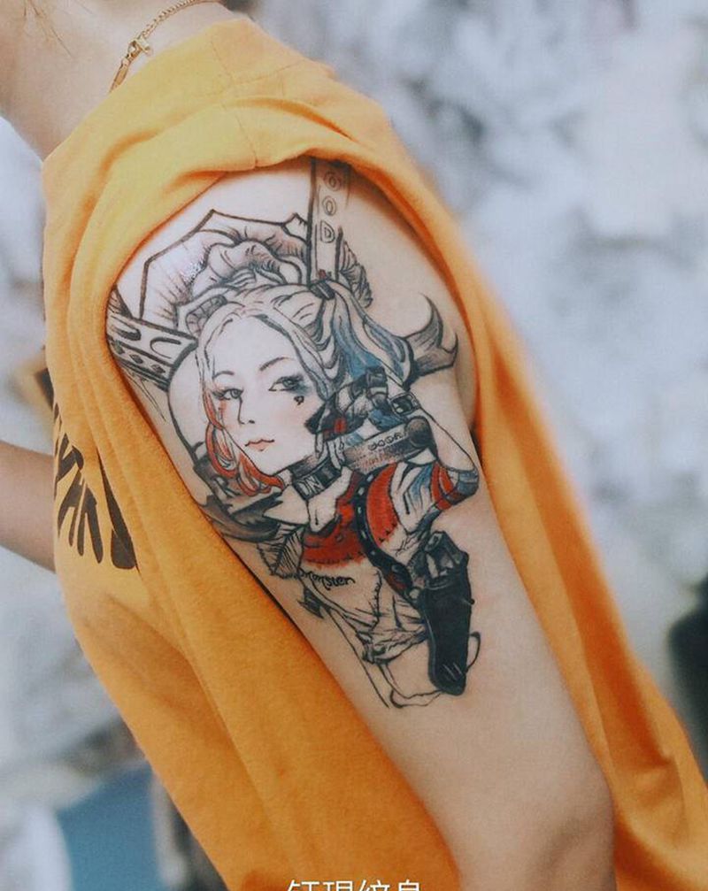 大臂小丑女纹身图片_手臂纹身图案