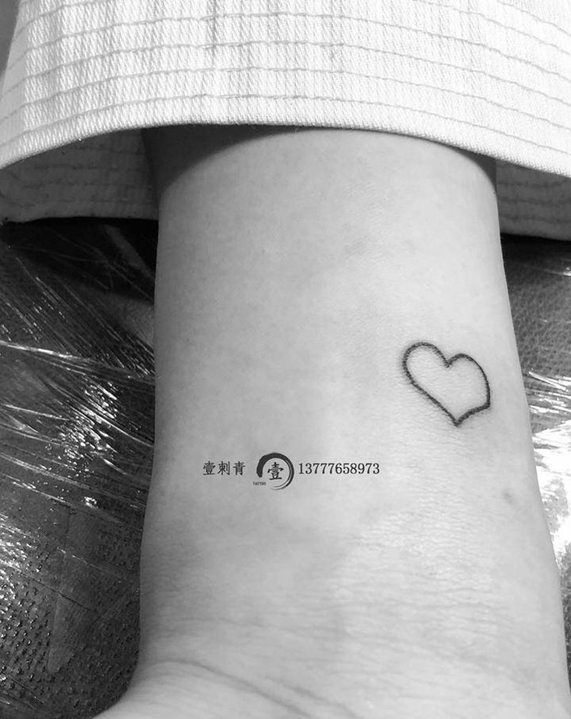 小清新纹身图片_手部纹身图案