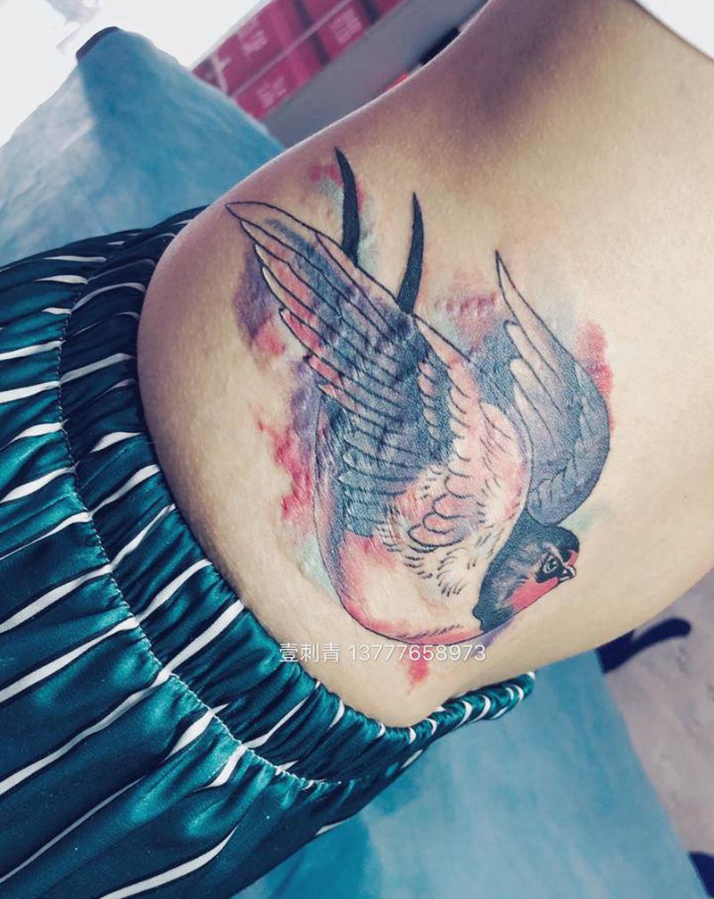 喜鹊纹身图片_腰部纹身图案