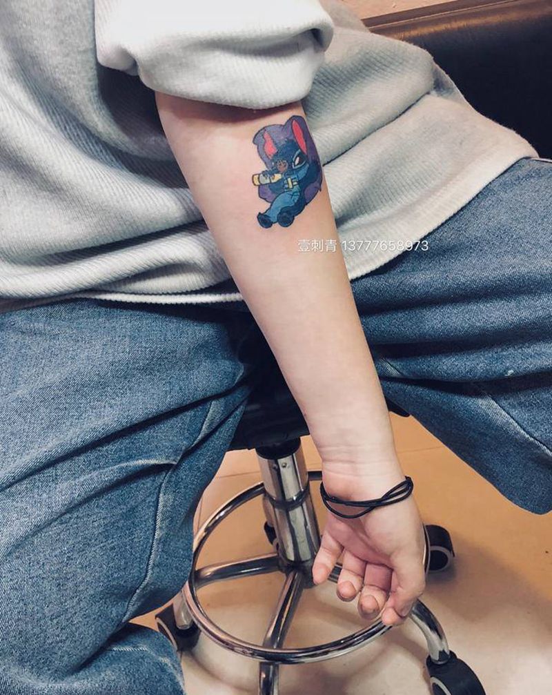 史迪仔纹身图片_手臂纹身图案