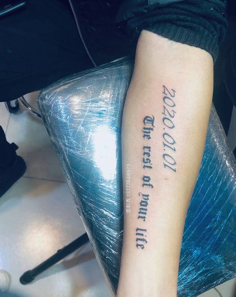 字母纹身图片_手臂纹身图案