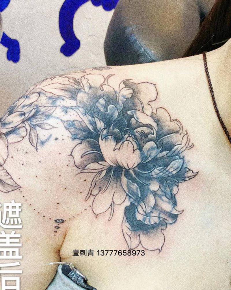 胸口遮盖纹身图片_胸部纹身图案