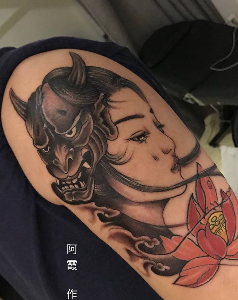 大臂艺伎纹身图片_手臂纹身图案