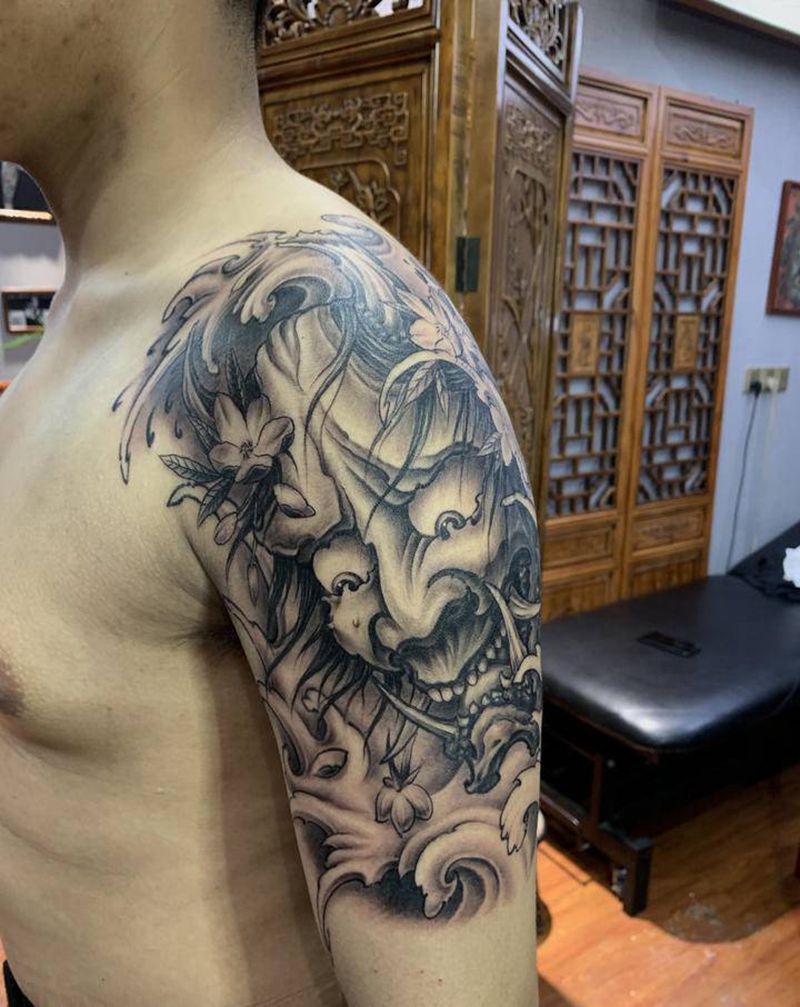 大臂般若纹身图片_臀部手臂纹身图案