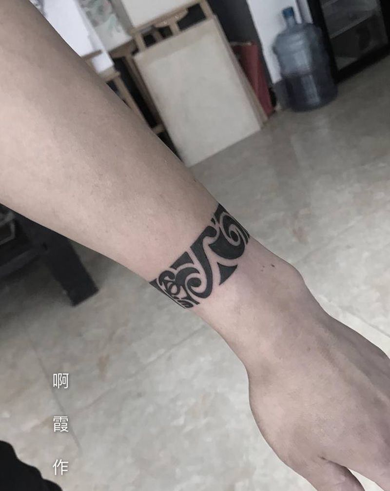 玛雅图腾臂环纹身图片_手臂纹身图案