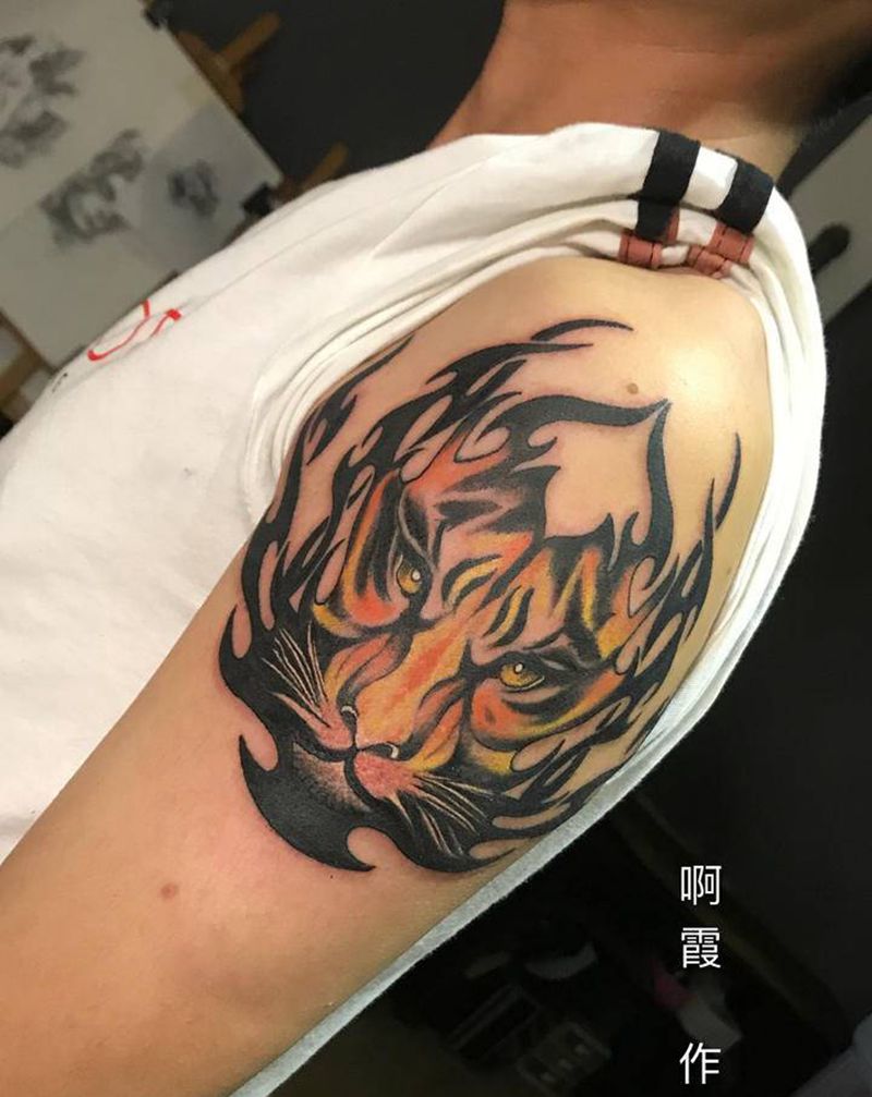老虎纹身图片_手臂纹身图案