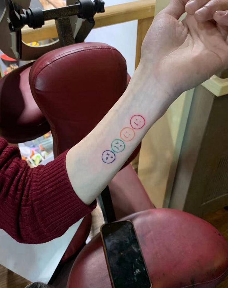 小图纹身图片_手部纹身图案