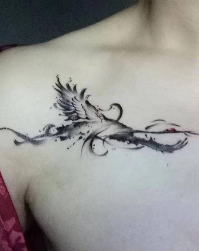 仙鹤纹身图片_胸部纹身图案