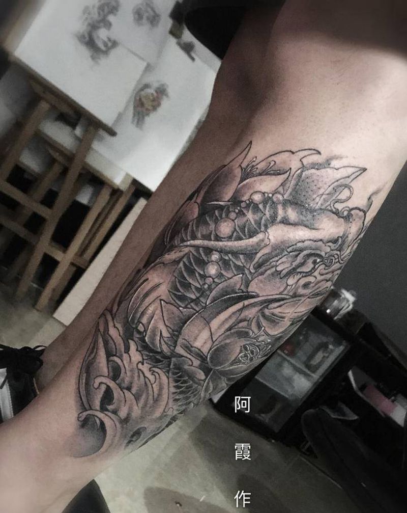 锦鲤纹身图片_腿部纹身图案