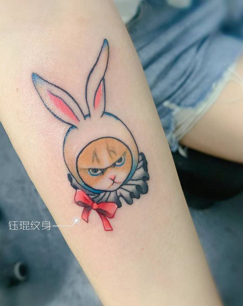 小臂凶猫纹身图片_手臂纹身图案