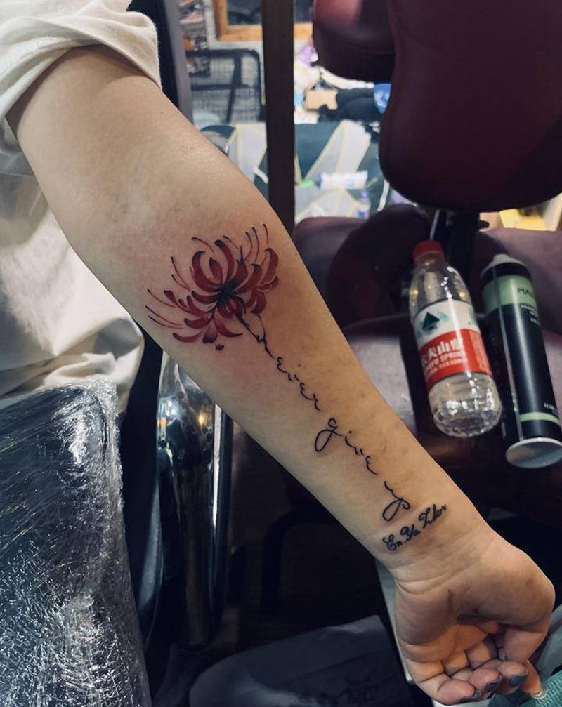 彼岸花纹身图片_手臂纹身图案