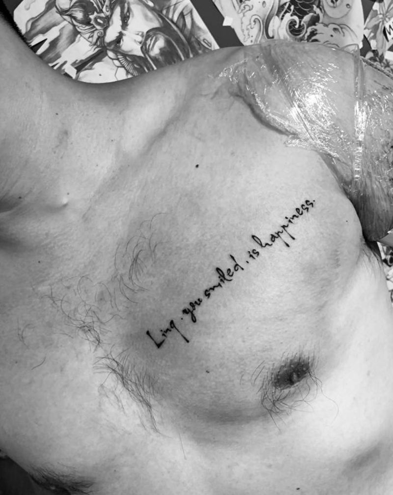 英文纹身图片_胸部纹身图案