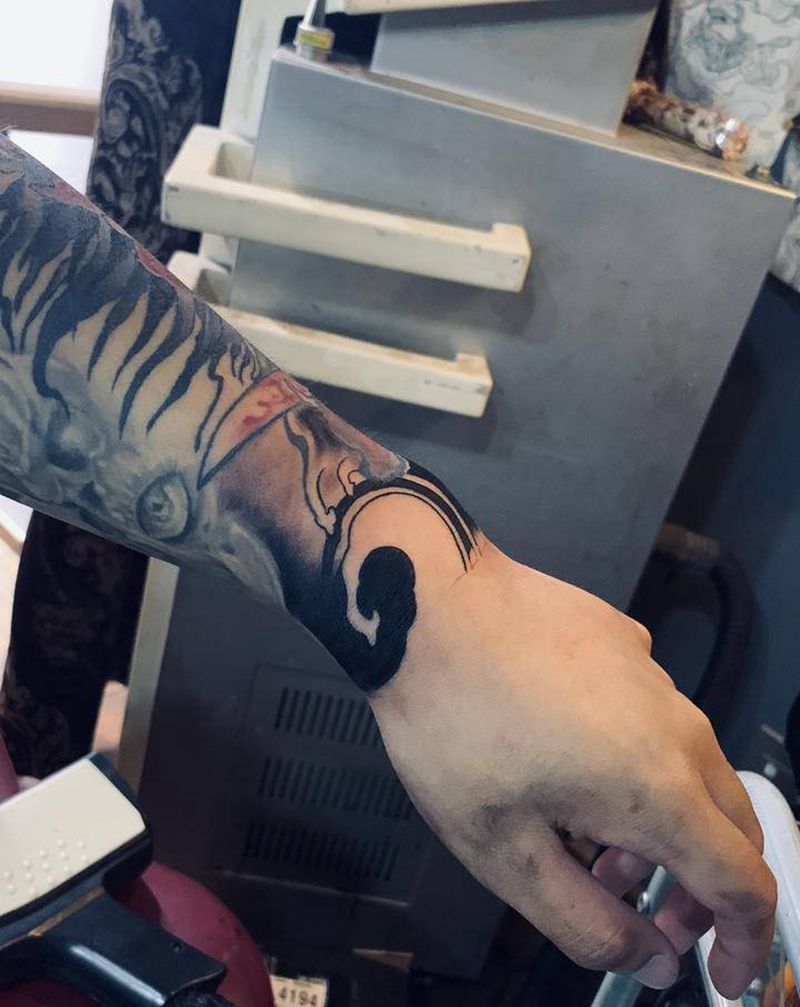 收口，未完成纹身图片_手臂纹身图案